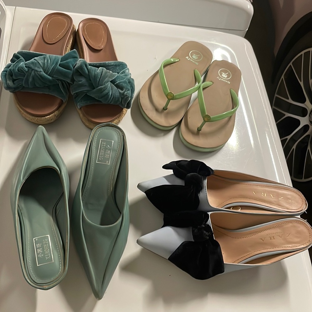 4 pair of shoes